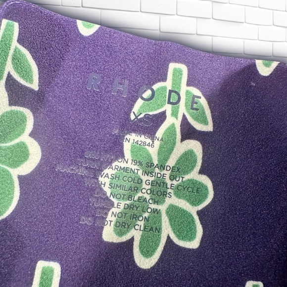 NWT RHODE ‘Naomi Bike Short’ in “Cobalt Floral” Size XS - Picture 5 of 8